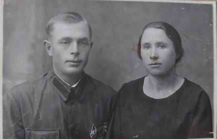 Иван Павлович со своей женой