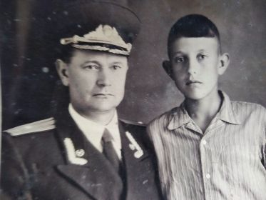 Волошин Василий Леонтьевич с сыном