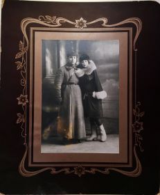 Дмитрий Александрович Яблоков и его жена