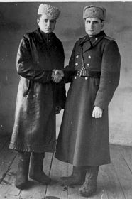 Кузьма Арсентьевич Силин (справа) с Василием Арсентьевичем Силиным, братом