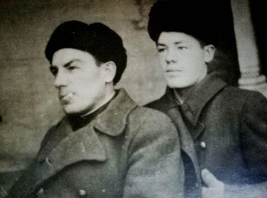 Январь 1948 дед с братом Дмитрием