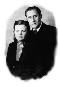 Митрошин Ф.Г и Митрошина А.М-15 октября 1946 года