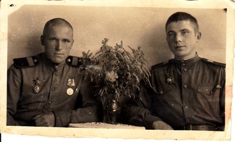 Польша, 07 09 1945. На память родным, фотографировались с другом.