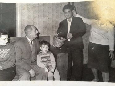 С сыном Фимой и внуком, Грозный, 60-е...