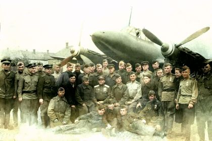 Технический состав 1 авиаэскадрильи полка, 1945г.