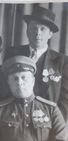 Александр Иванович с братом Владимиром Ивановичем
