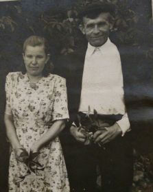 Сестра Людмила и отец Иван Яковлевич