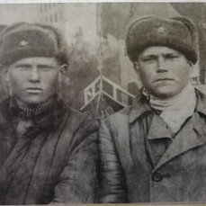 Встреча с земляком  в г. Новороссийск (Иван Максимович слева)