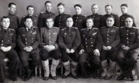 Чита. 1945 год. Личный состав штаба 12-й Воздушной Армии.  3- Начальник штаба 12-й Воздушной Армии полковник А.Ф. Сопильник