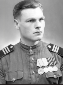 Брюханов А.В.1945 год.
