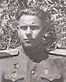 Гвардии капитан Поцелуйко Иван Евтухович. Фрагмент с общего фото от 1944 года.