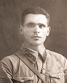 Лейтенант Гунченко Ф.П.. Фото 1941 года.