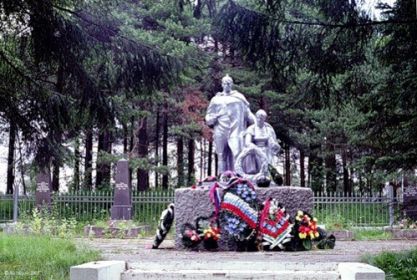 Захоронен прадед  в Тверской области, Бологовский район, п. Выползово. 