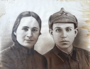 Портнов Николай Никитович и его жена Портнова Анна Ефремовна