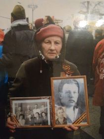 Моя мама Гребёнкина (Соболева)Людмила Михайловна на Красной площади