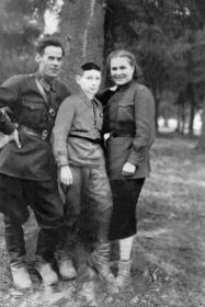 1942 год, Ковалев Павел Васильевич, сын Полка (неизвестный подросток), Павликова Ольга Александровна