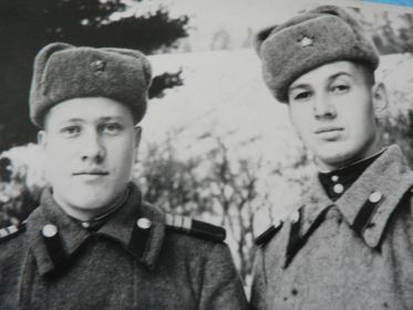 Александр Ерёмин с  однополчанином Левитовым Австрия,1945 год