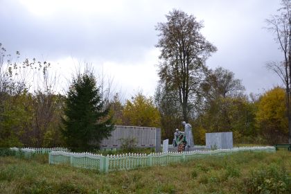 Место захоронения в Орловской области, Мценский район, деревня Холодково