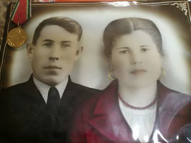 С женой Фархия после войны