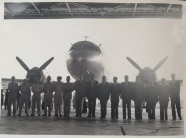 1957 г. В составе советского экипажа. Торжественная встреча советской делегации во главе с К.Е. Ворошиловым в Индонезии. В центре - президент Сукарно.