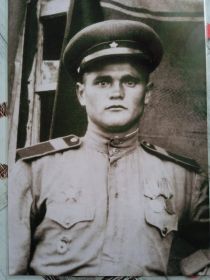 Гвардии сержант Ефремов