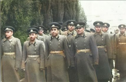 Офицеры полка в/ч 01256 Карачухур , Самигулин Н.А.справа второй.