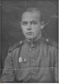 74 гв. шап. Гвардии старший сержант КВАШНИН П. М. (фотография до реставрации).