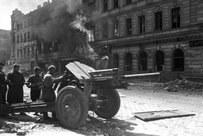 122 -мм гаубица (М-30), материальная часть 15 гаубичного артиллерийского полка.