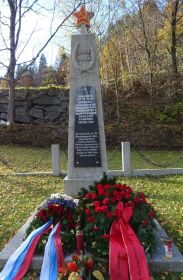Stalag XVIII C (317) Маркт Понгау, памятник погибшим на лагерном кладбище ("erinnern.at": https://clck.ru/32DsBR).