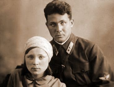 11.06.1932 г., г. Спасск. Майор КИБИРИН С. А. с супругой Тамарой.