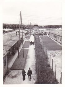 Stalag VII A ( https://www.moosburg.org/info/stalag/indrus.html1 ).