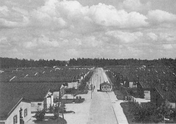 Бараки лагеря военнопленных   Stalag VII A ( https://www.moosburg.org/info/tour/stalrus.html5 ).