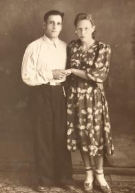 Овсянкина (Древненкова) Александра Сидоровна с мужем
