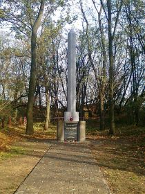 Памятник советским военнопленным, погибшим в Stalag 307.