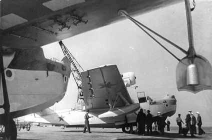 Летающие лодки МБР-2 (морской ближний разведчик) с двигателями М(АМ)-34НБ, материальная часть 82 отдельной авиационной эскадрильи ВВС ВМФ (ЧФ).