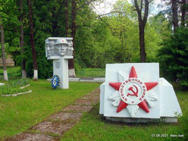 братская могила в д. Большие Стайки Витебской обл., Белоруссия
