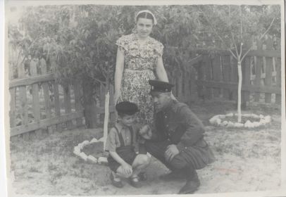 Николай Павлович с женой и сыном