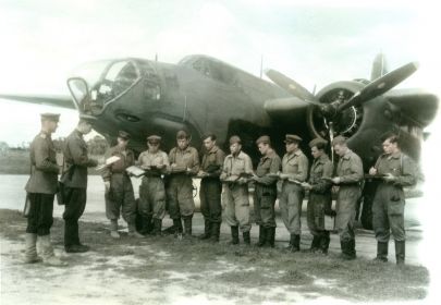 1945г. у самолета Douglas A-20 Boston.