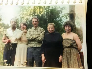 С близкими и дальними родственниками