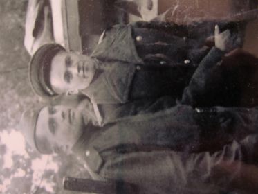 Голуб Андрей Викторович ( справа ) с младшим братом Голуб Владимир Викторович