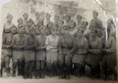 выпускница Харьковского военно-авиационного училища 1942г Коканд