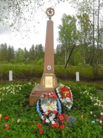 Братская могила советских воинов 168-й сд, 367-го полка 71-й сд, (7-я армия) и 3-го погранотряда, погибших в июле-августе 1941г. Респ. Карелия, Питкярантский р-н, п. Харлу.