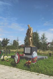 Фото мемориала в посёлке Красный Бор