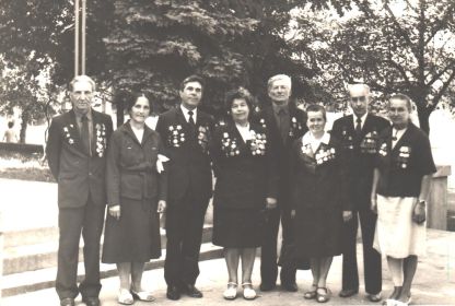 Вместе с супругой Лигидовой Евгенией Джахфаровной - встреча с однополчанами