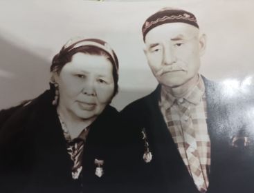 Атабаевы Рахимбек и Кульбаран