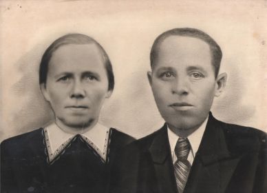 Николай Васильевич Белехов с женой Анастасией Николаевной.