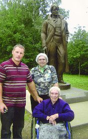 В селе Константиново, на родине Сергея Есенина. 13.08.2011