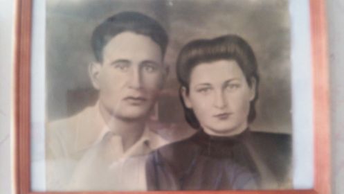 Послевоенное фото с супругой Дысенко Таисией Петровной