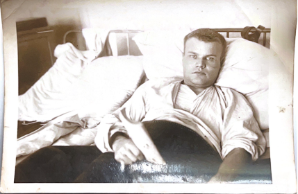 Иван Федотович в госпитале