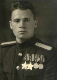 Фото 1945 г. Ветеран Кафиатуллин Харис Хаметович в звании старшина в парадном кителе. г. Кёнигсберг (ныне г. Калининград).